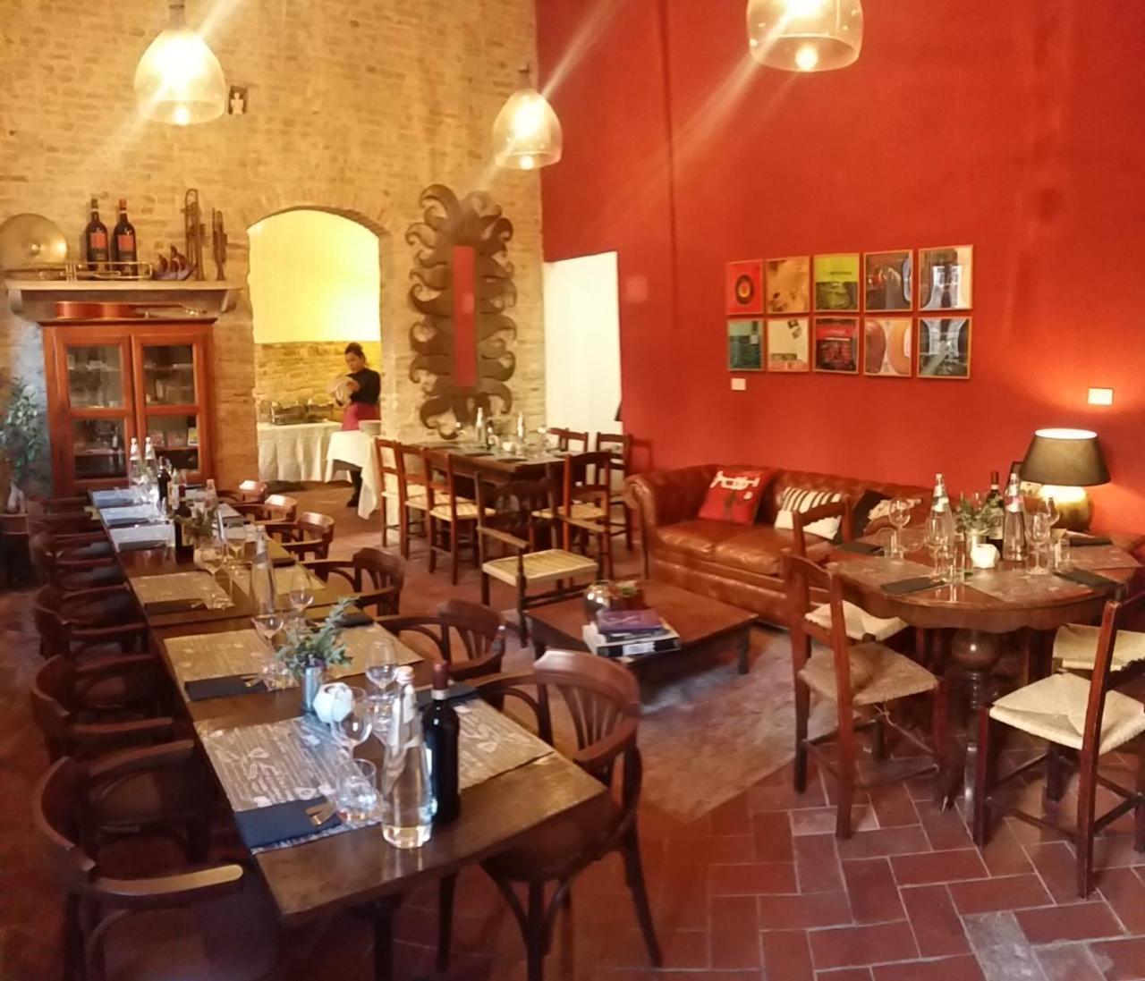 Hotel Il Castello Certaldo Bagian luar foto