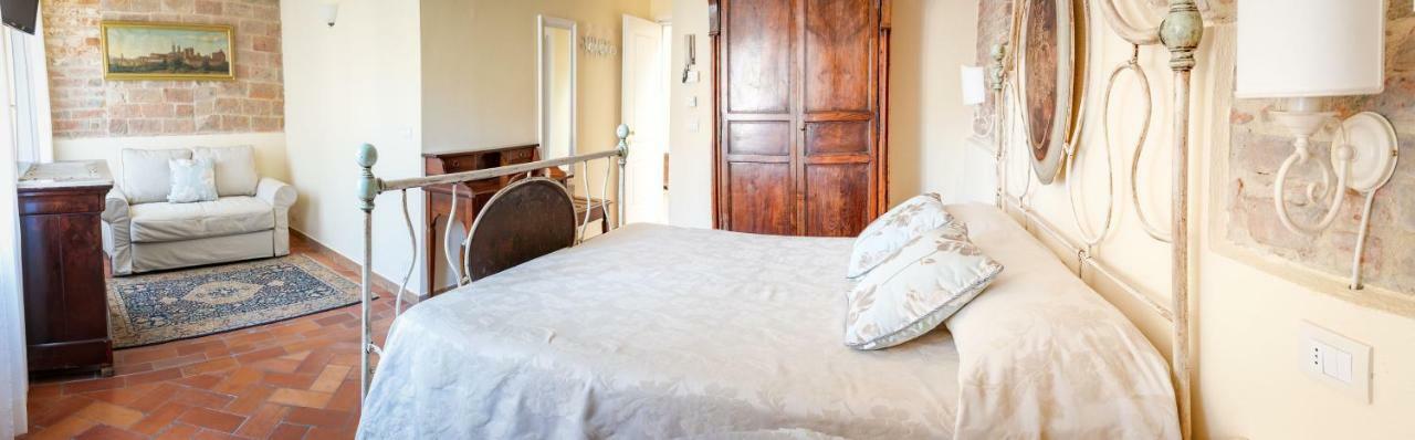 Hotel Il Castello Certaldo Bagian luar foto