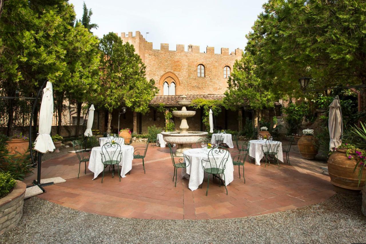 Hotel Il Castello Certaldo Bagian luar foto